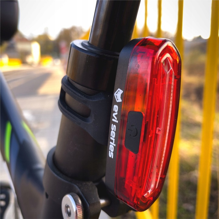 Lampka rowerowa światło TYŁ 15h pod siedzenie iLIGHT PRO REAR 650mAh USB C