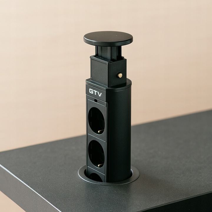 GNIAZDO POTRÓJNE CHOWANE W BLAT NABLATOWE GNIAZDKO