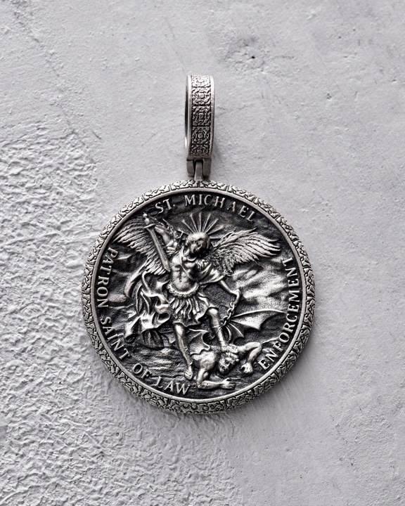 Srebrny wisiorek ST. ARCHANGEL MICHAEL. PRAYER