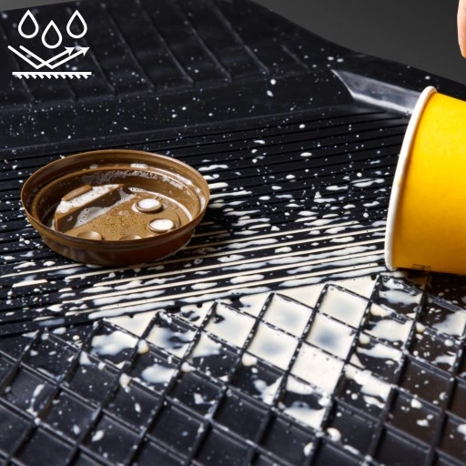 Wycieraczki samochodowe korytka z logo Performance