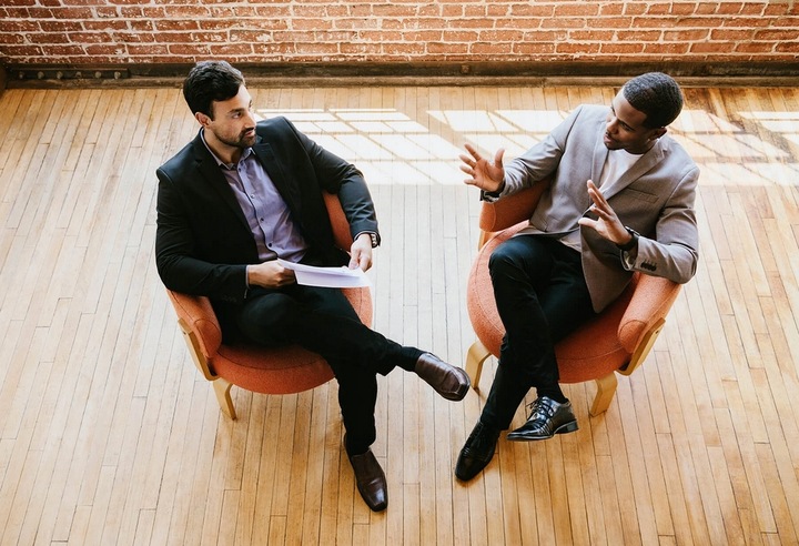 KAMERA IP ZEWNĘTRZNA 4MPX KOPUŁOWA IR30M AUDIO HIKVISION OŚWIETLACZ SMART