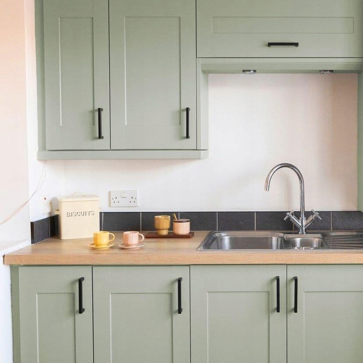 Okleina Meblowa Samoprzylepna Matowa Szałwiowa Zieleń (Sage Green)