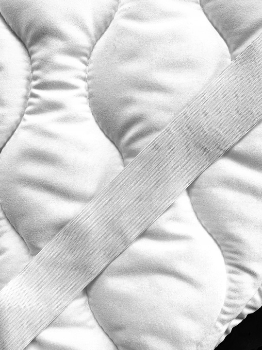 NAKŁADKA NA MATERAC 140x200 GRUBY OCHRANIACZ PIKOWANY TOPPER MATA NA