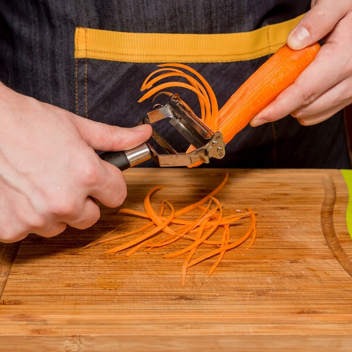 Deiss PRO Obieraczka do warzyw i owoców