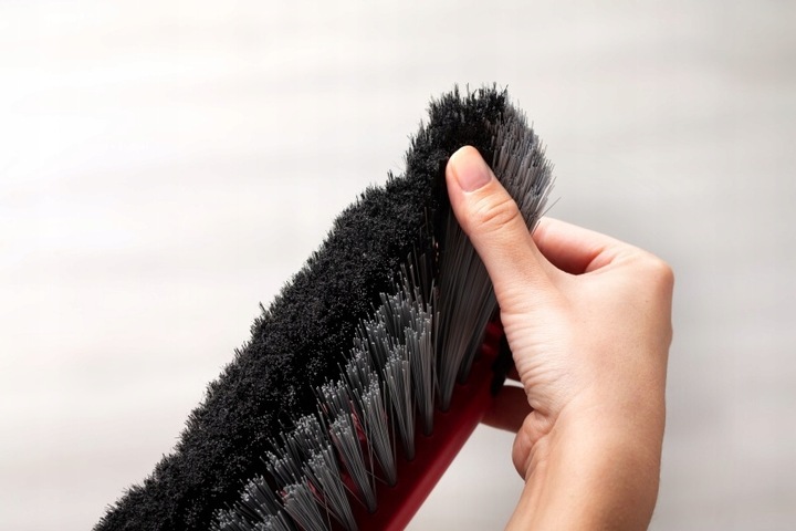 VILEDA Szczotka miotła Uniwersalna 2 w 1 z kijem