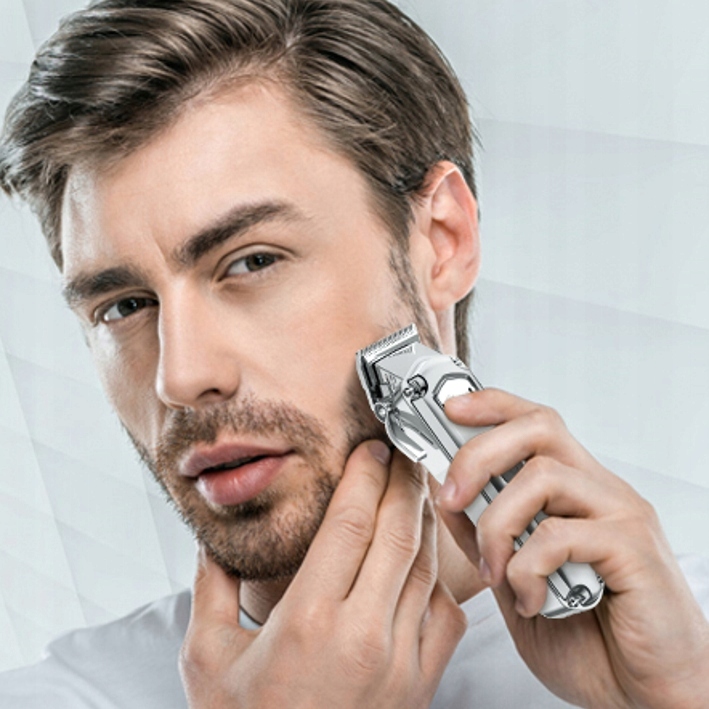 PROFESJONALNA MASZYNKA DO STRZYŻENIA BEZPRZEWODOWA WET&DRY USB ZESTAW