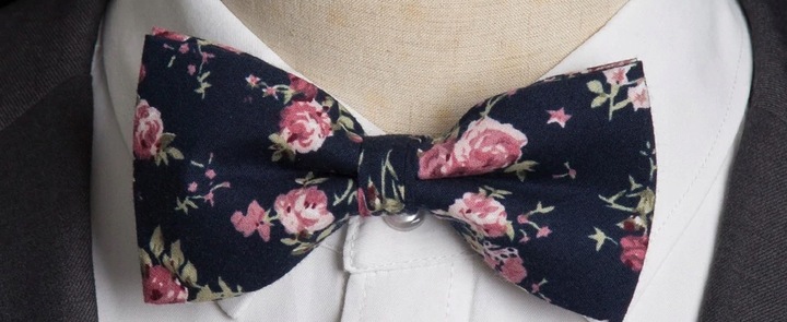 Piękna MUCHA MĘSKA i POSZETKA granatowa w kwiaty