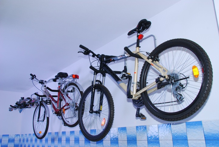 WIESZAK ŚCIENNY NA ROWER ROWERY NARTY UCHWYT WS01