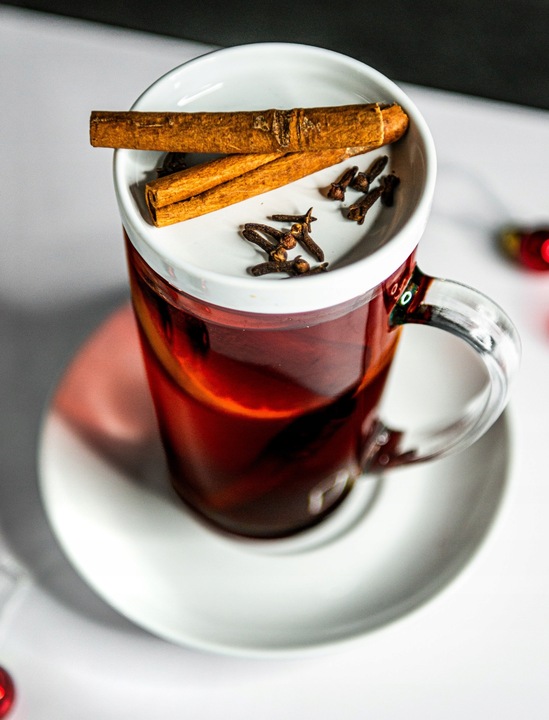 Kubek Alex 400ml ze spodkiem i wieczkiem duży do parzenia herbaty