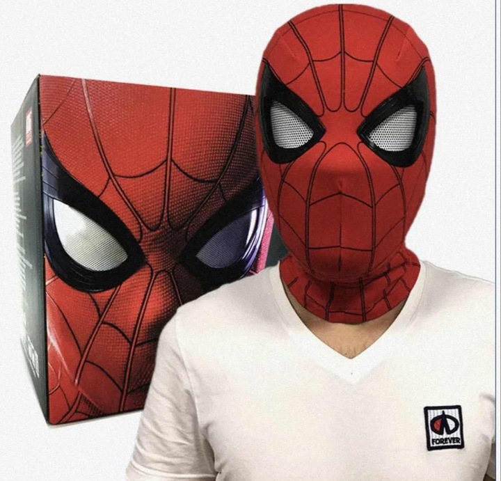 Maska Spider-mana (Ruszające Się Oczy) mnmlku