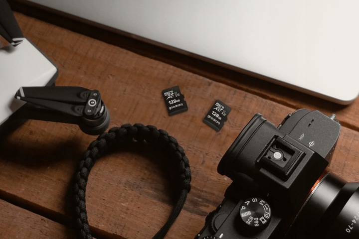 Karta pamięci GOODRAM 128GB kl10+ czytnik +adapter