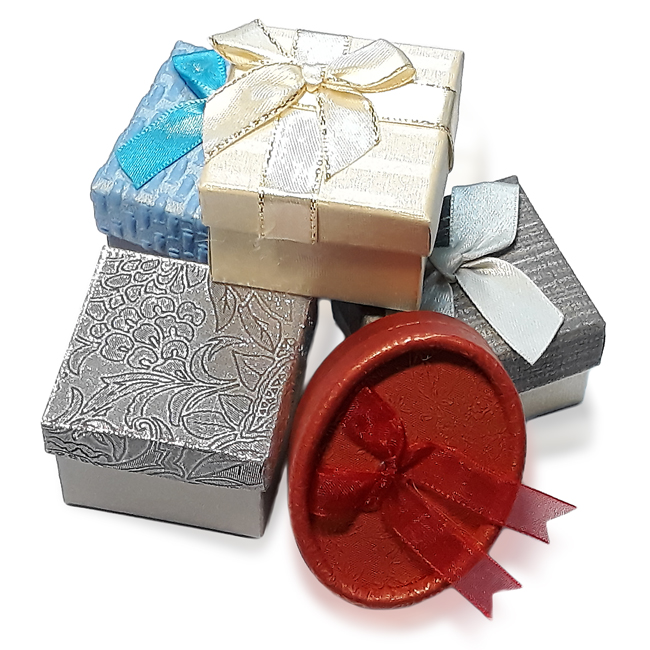 KRZYŻYK - WISIOREK SREBRNY Z NATURALNYM BURSZTYNEM