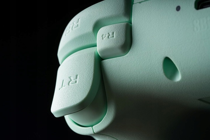 Pad Bezprzewodowy 8Bitdo Ultimate 2C Green Hall Effect 2.4G BT Android PC