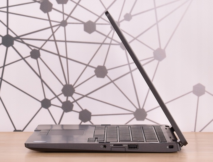 DELL 5300 2w1 13 cali i5 8Gen 32GB 512GB SSD NVMe HDMI dotykowy 360