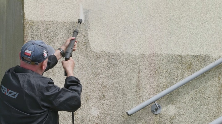 TENZI APC OUT PŁYN DO MYCIA CZYSZCENIA DACHÓW ELEWACJI FASAD 1L