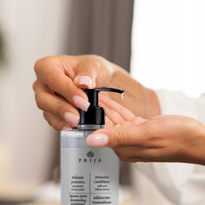 PRIJA ODŻYWKA OCHRONNA DO WŁOSÓW Z ORZECHEM WŁOSKIM 380ml POMPKA NA PREZENT