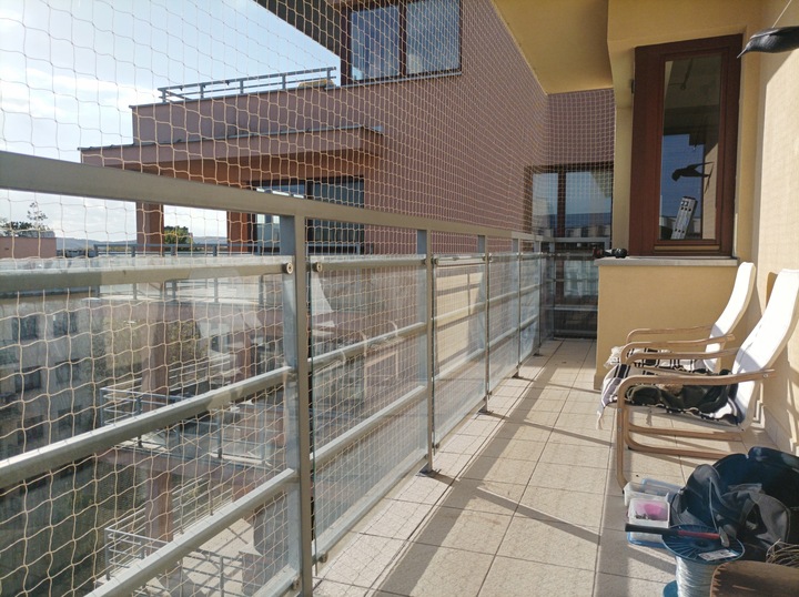 SIATKA ZABEZPIECZAJĄCA NA BALKON DLA KOTA PRZECIWKO PTAKOM 2x3m