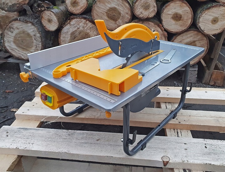 PIŁA STOŁOWA PILARKA KRAJZEGA DO CIĘCIA DREWNA CYRKULARKA 3 TARCZE
