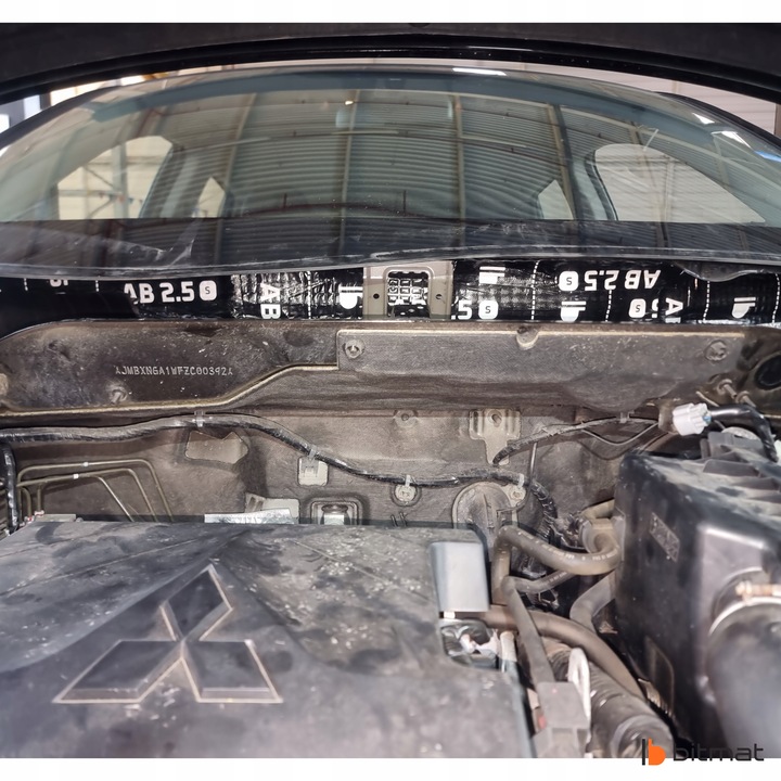 MATA WYGŁUSZAJĄCA BUTYLOWA BITUMICZNA BUTYL 2,5mm