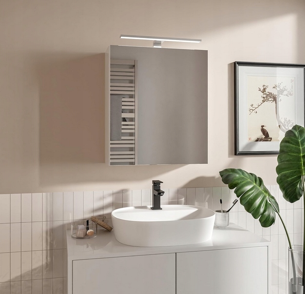 Szafka łazienkowa z lustrem i oświetleniem LED Szafka lustrzana do