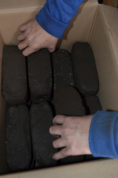 Brykiet torfowy w kartonie 20kg TANI OPAŁ