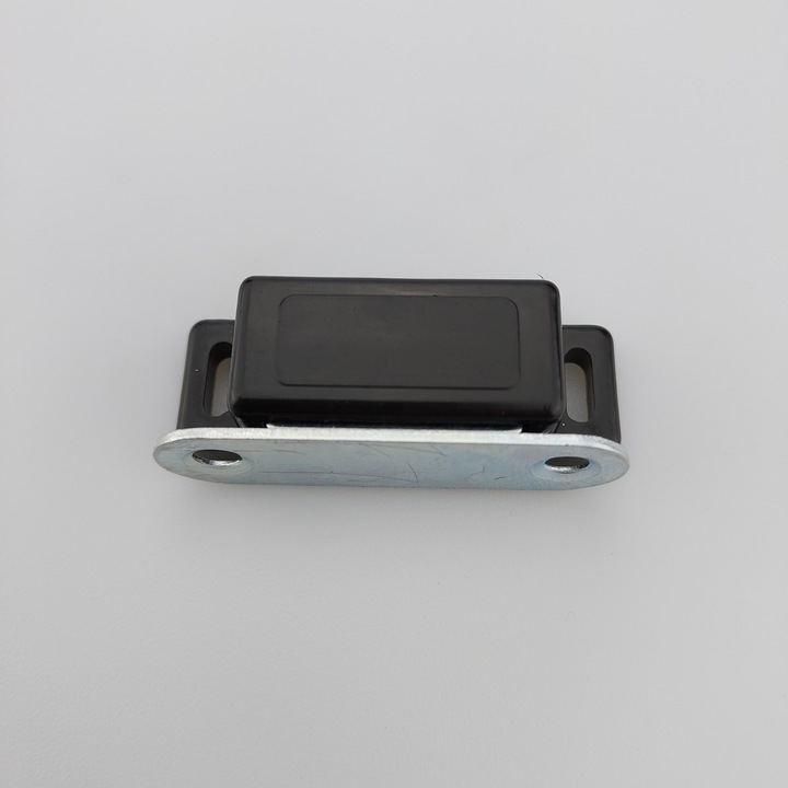 10x ZATRZASK MEBLOWY MAGNES DO MEBLI ZAMEK DO DRZWI SZAFEK MOCNY