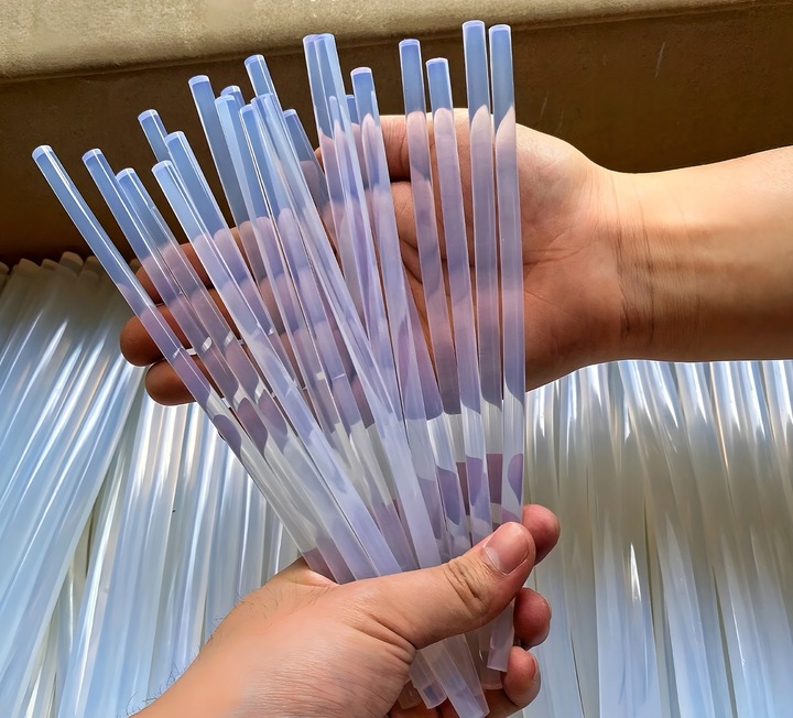 PISTOLET DO KLEJU NA GORĄCO DO KLEJENIA KLEJARKA MOCNY 60W + 60X KLEJ