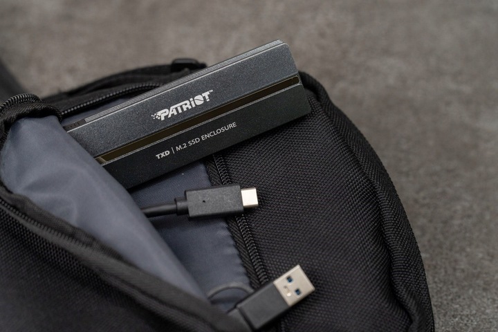 DYSK ZEWNĘTRZNY SSD 1TB M.2 NVME W ALUMINIOWEJ OBUDOWIE SZYBKI 1000MB/s