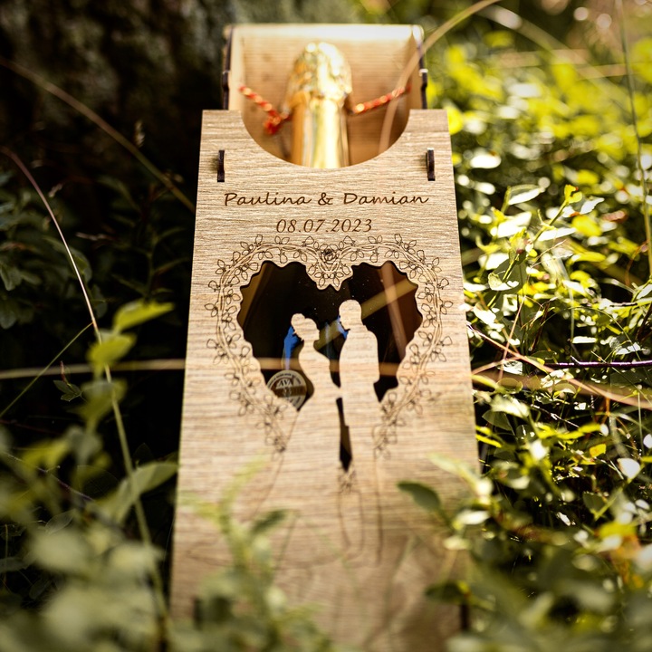 DREWNIANE PUDEŁKO NA WINO ŚLUB SKRZYNIA Z GRAWEREM PREZENT WESELE