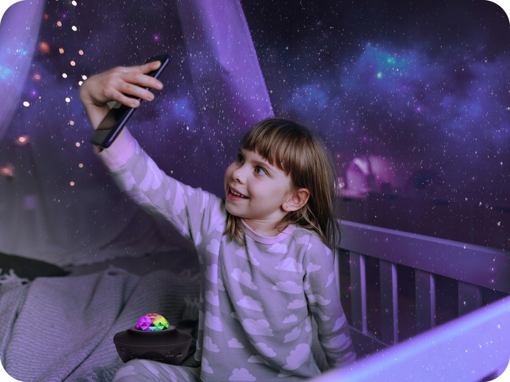 LAMPKA NOCNA KOSMOS PROJEKTOR GWIAZD RZUTNIK GWIAZD NIEBA DLA DZIECI PILOT