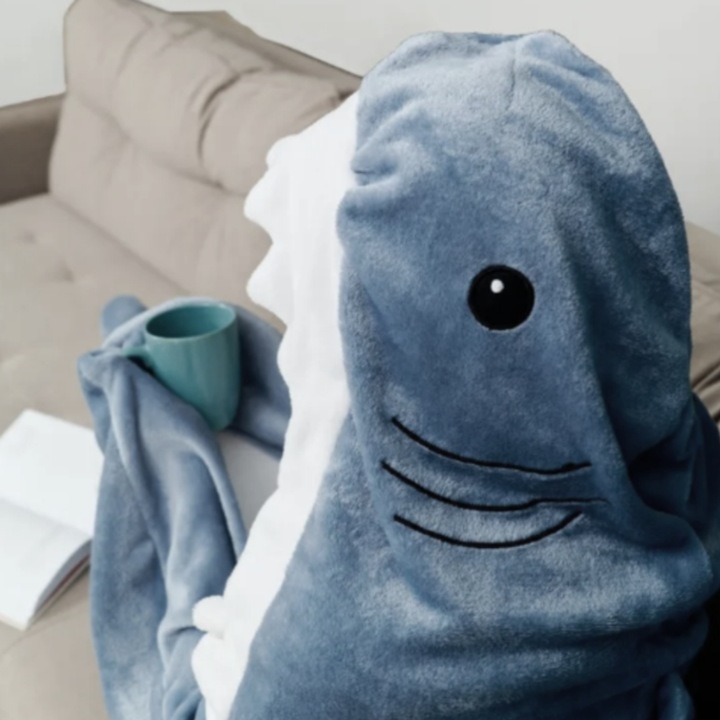 Koc rekin śpiwór przebranie shark prezent miły ciepły rozmiary kostium xl