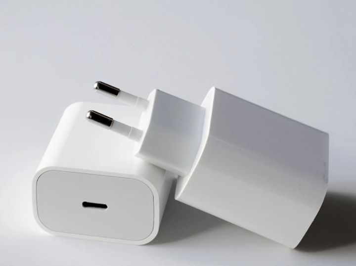 XO| SZYBKA ŁADOWARKA ZASILACZ 20W DO APPLE IPHONE