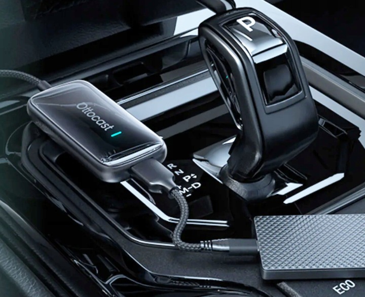 Adapter Samochodowy Ottocast Play2Video Ultra Carplay/Android Auto