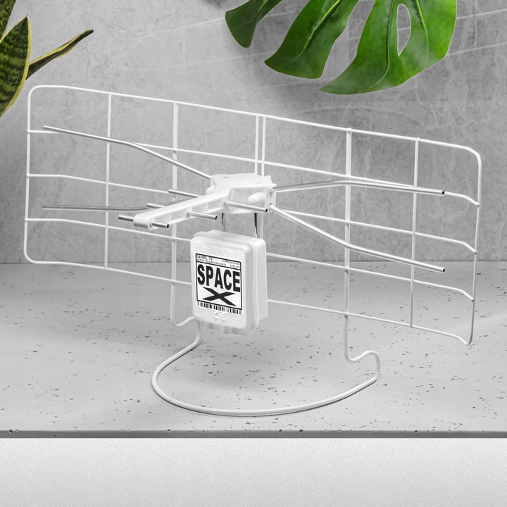 Antena SpaceX z dużą ochroną do telewizji naziemnej na 100km od