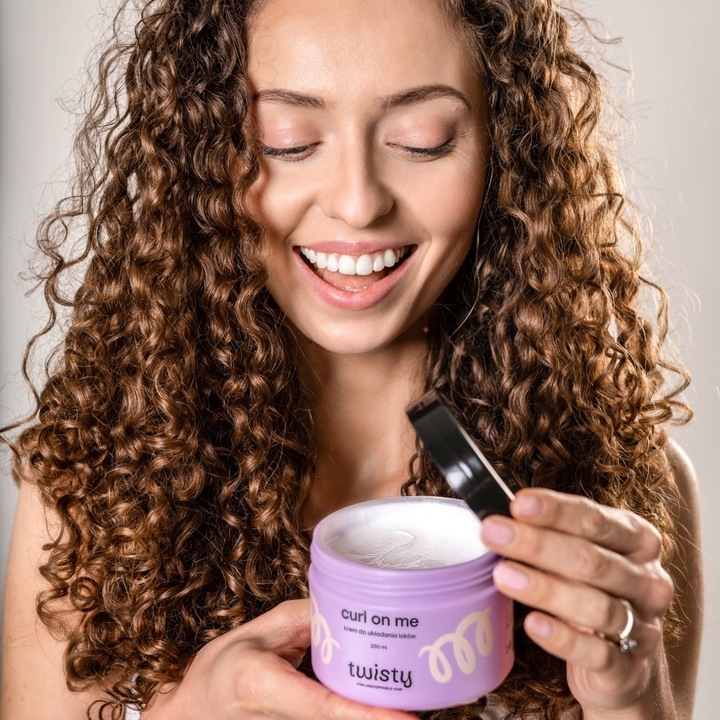 KREM do WŁOSÓW KRĘCONYCH układania loków WZMOCNIENIE WYDOBYWA SKRĘT