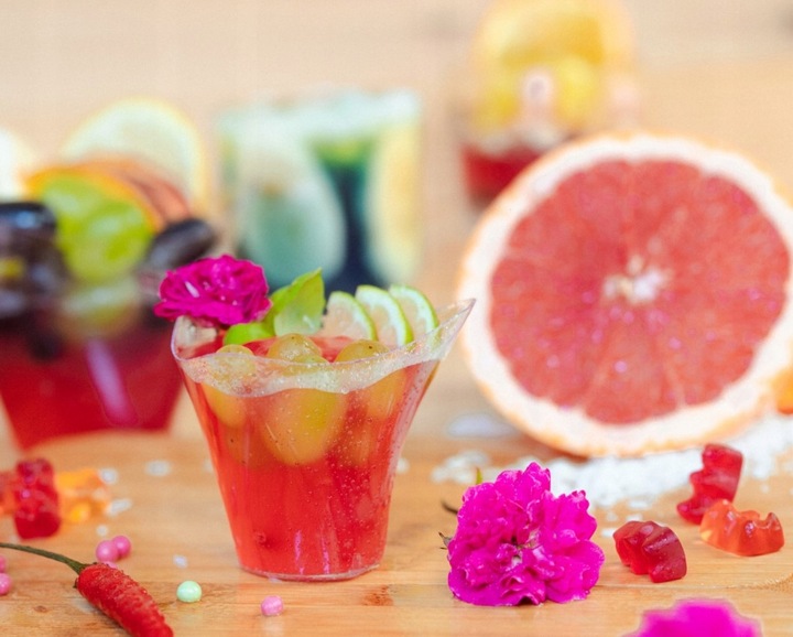 PUCHAREK POJEMNIK na deser GÓRA FALISTA WAVES 25 sztuk PRZYSTAWKI PRZEKĄSKI