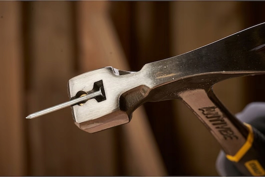 MŁOTEK LATT HAMER ANTIVIBE 600G 1-51-937 STANLEY