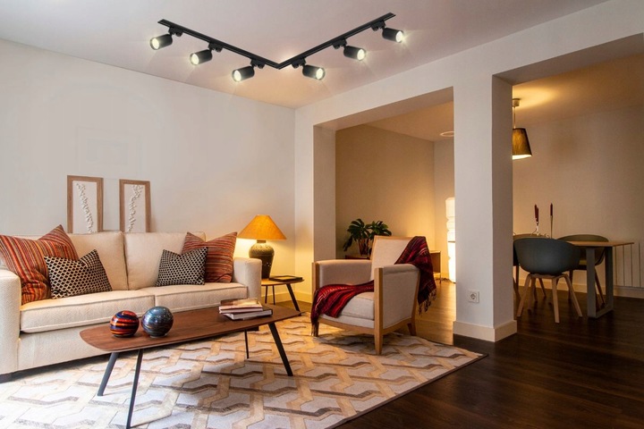 Oświetlenie szynowe 3x Lampa GU10 czarna listwa 1m SZYNOPRZEWÓD reflektor