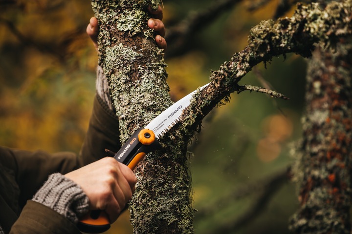 FISKARS Xtract Piła ręczna do drewna - ogrodowa składana SW73 35 cm