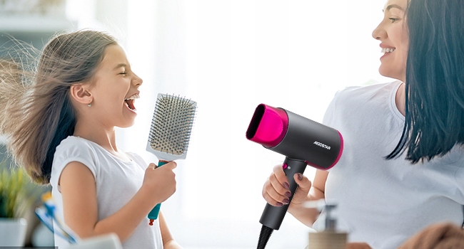 Suszarka do włosów 2200W Z JONIZACJĄ Zimny nawiew + Koncentrator