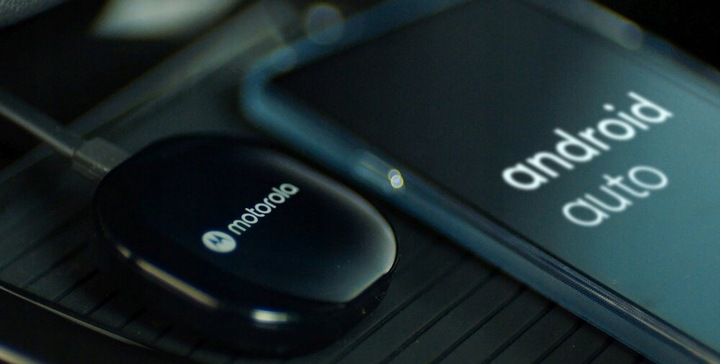 BEZPRZEWODOWY ADAPTER ANDROID AUTO MOTOROLA MA1