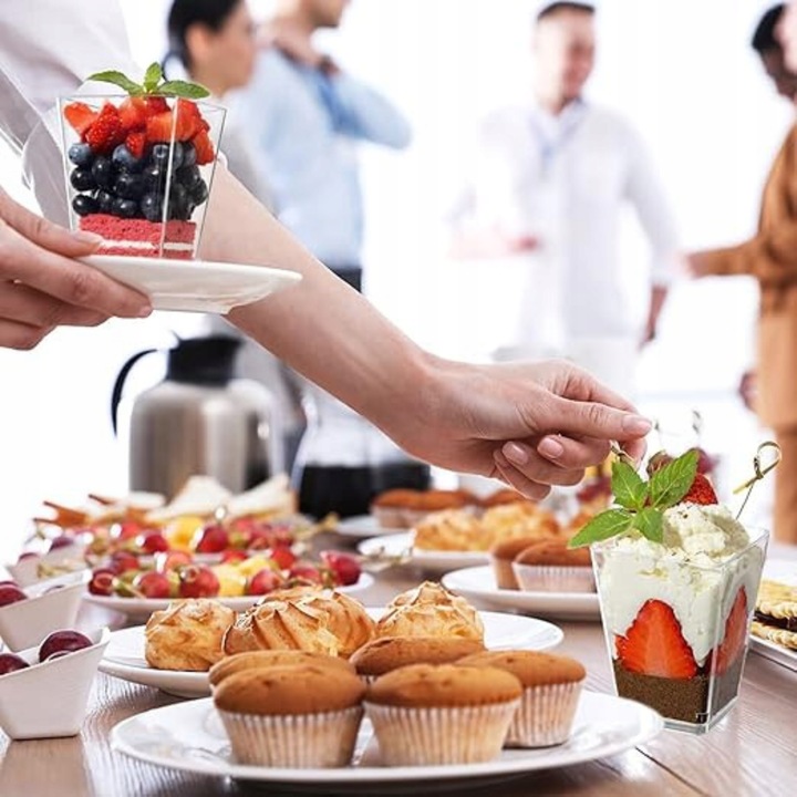 Pucharki Kwadratowe do deserów 120ml 50szt na przekąski desery pojemniki