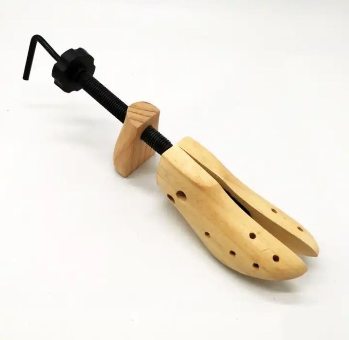 DREWNIANE PRAWIDŁA do ROZCIĄGANIA BUTÓW REGULOWANE 36-41 PARA 2 SZT