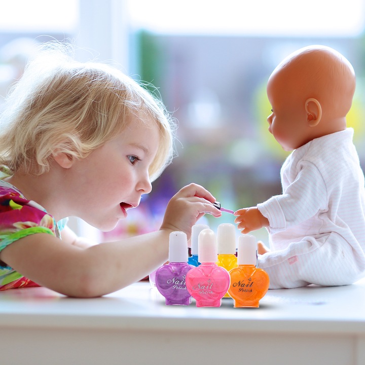 ZESTAW DO PIELĘGNACJI STUDIO SALON PAZNOKCI LAKIER DLA DZIECI DZIEWCZYNKI