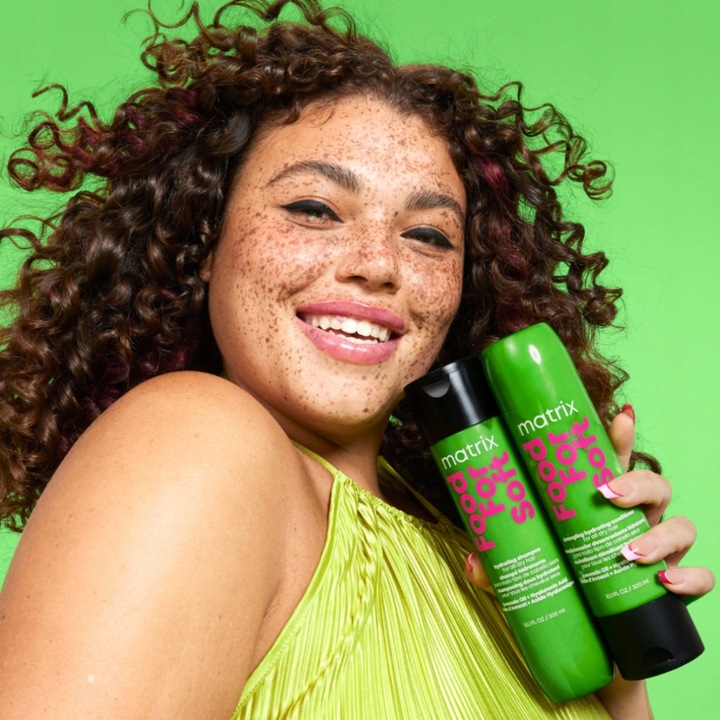 Matrix Food For Soft nawilżający szampon, odżywka do włosów suchych