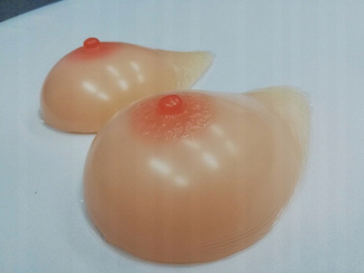 SZTUCZNY BIUST SILIKONOWA PROTEZA PIERSI 300 GRAM