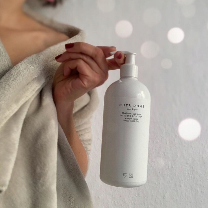 MLECZKO do ciała BALSAM z olejkiem jojoba NUTRIDOME intensywne NAWILŻENIE