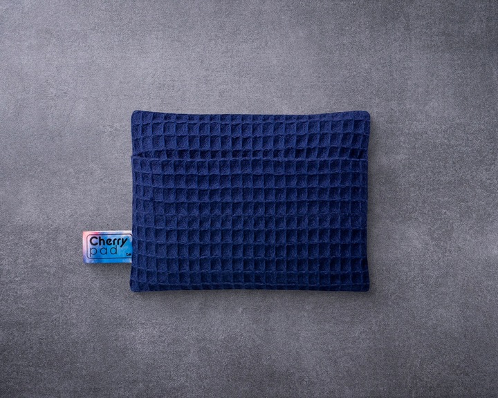 Termofor z pestek na kolki Cherrypad - Wafel granatowy