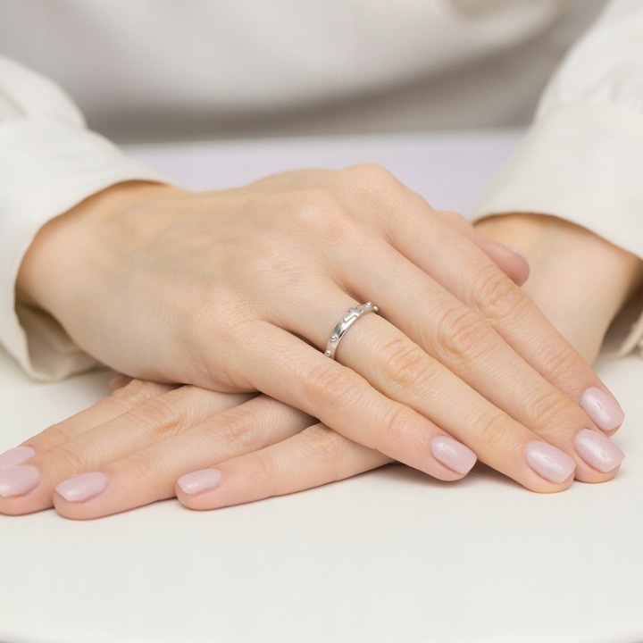 SREBRNY PIERŚCIONEK RÓŻANIEC NA PALEC pr. 925