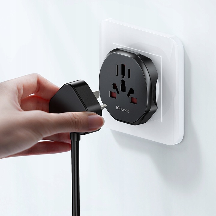 MCDODO ADAPTER PODRÓŻNY PRZEJŚCIÓWKA ANGIELSKA WTYCZKA EU DO USA EU US